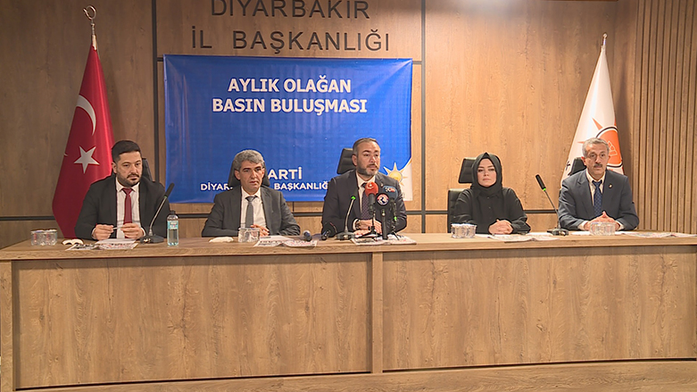 Serokê AK Partî yê Diyarbekir: Herêma Kurdistanê rewa ye, zimanê û ala wê heye